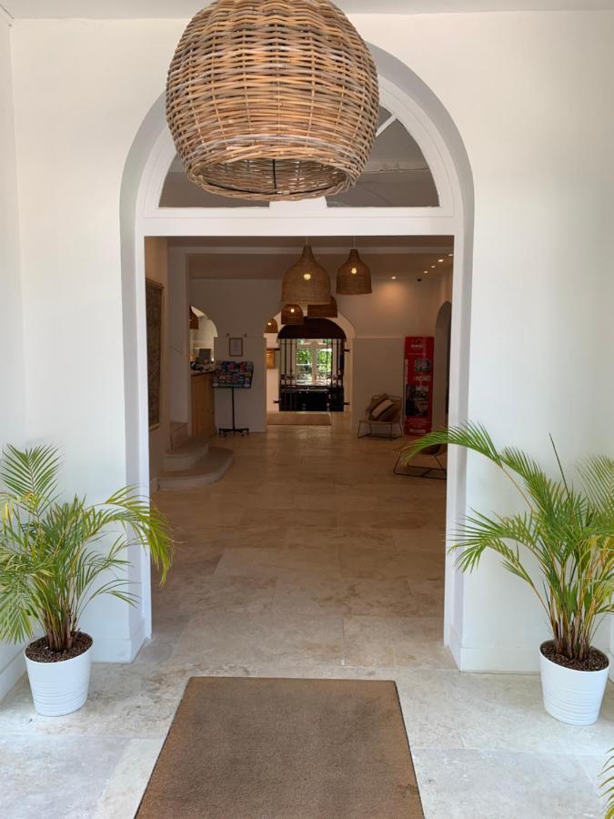 Moulin De La Roque Hotel Althen-des-Paluds