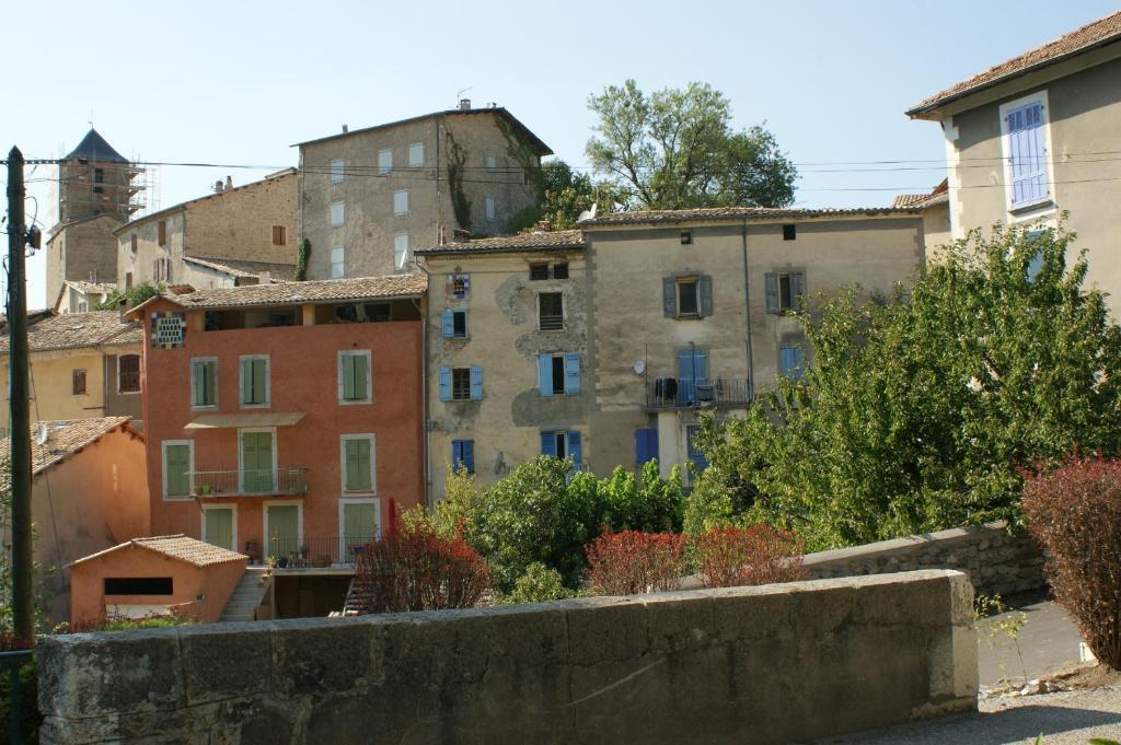 Hotel Moulin De La Roque Althen-des-Paluds