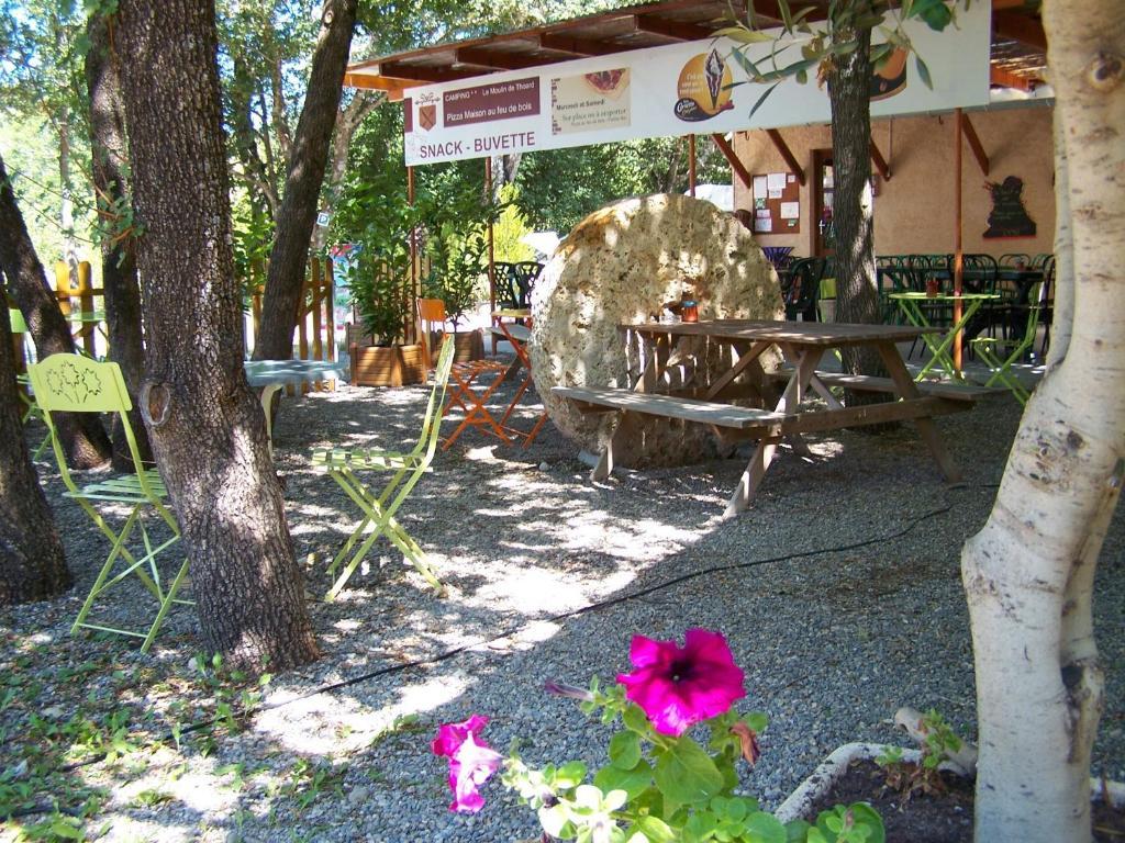 Moulin De La Roque Hotel Althen-des-Paluds